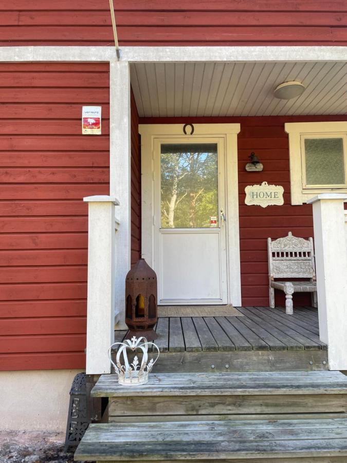 Charmigt Hus Pa Vindoe Vila Estocolmo Exterior foto