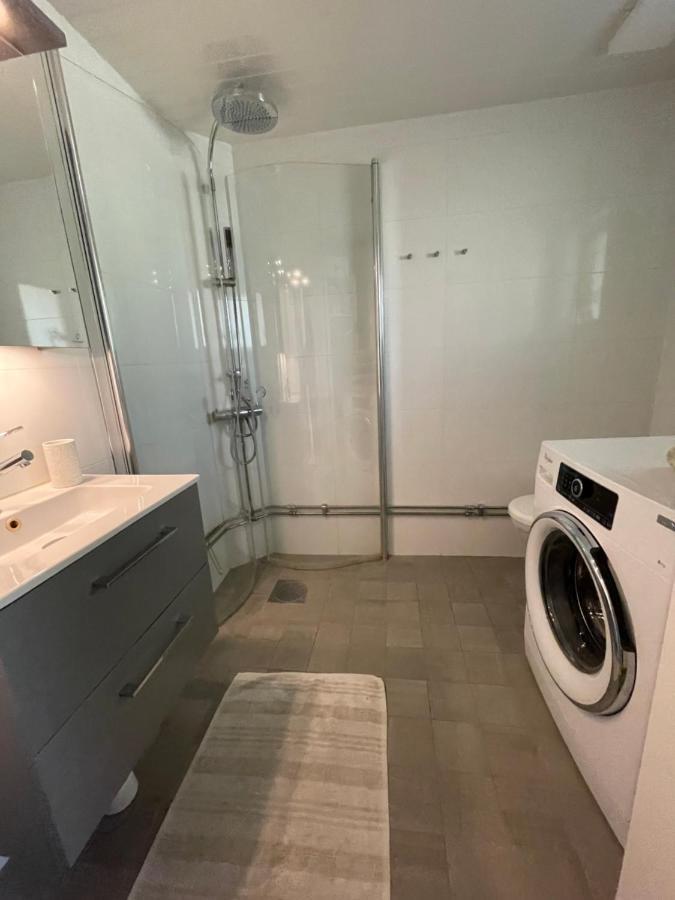 Charmigt Hus Pa Vindoe Vila Estocolmo Exterior foto