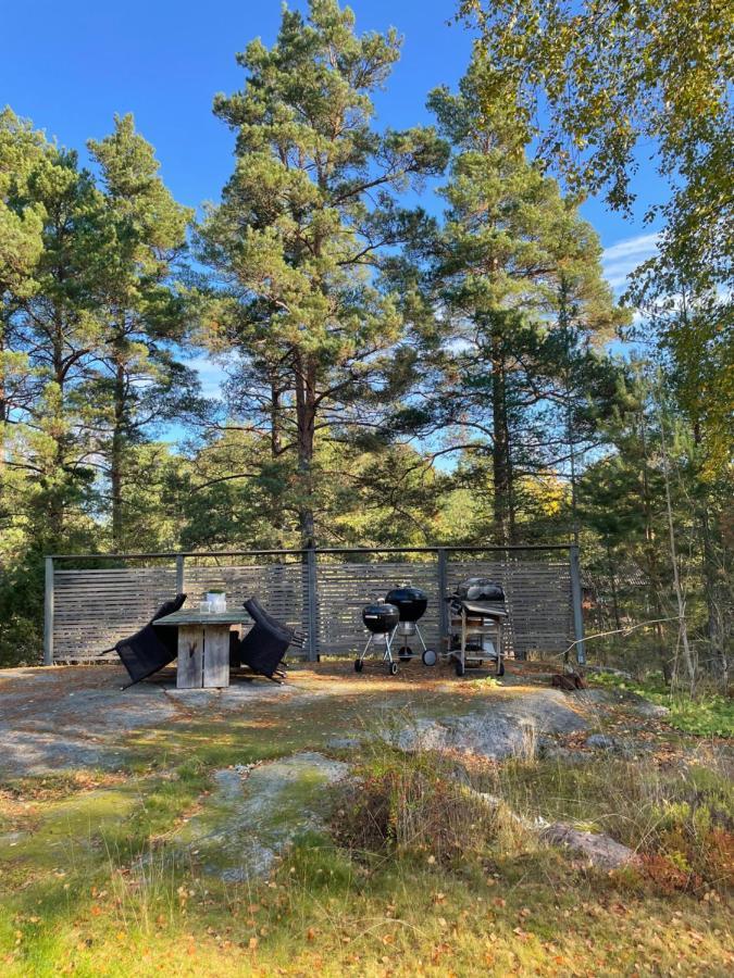 Charmigt Hus Pa Vindoe Vila Estocolmo Exterior foto